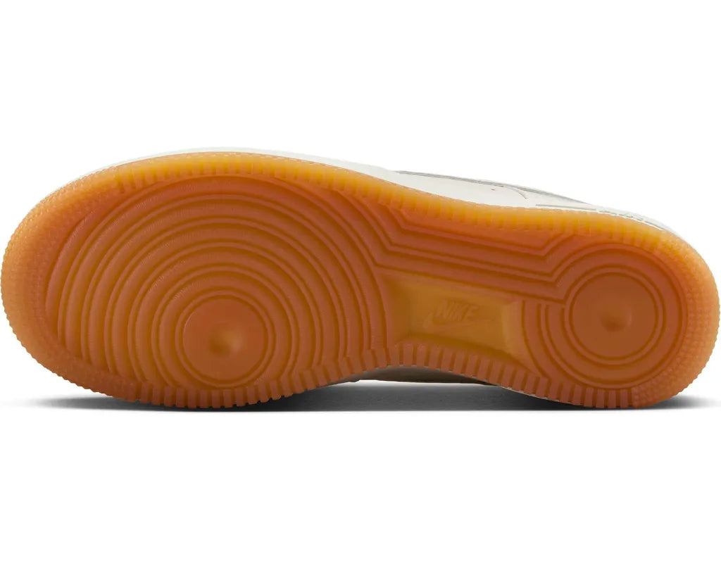 Nike Air Force 1 07 Premium Men's Shoes