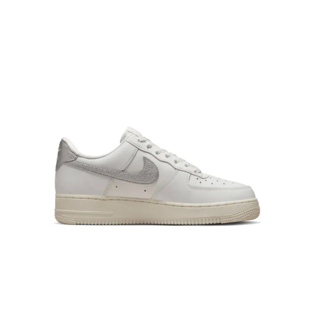 Nike Air Force 1 07 Premium Men's Shoes